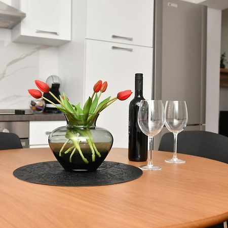 Apartman Gluic سيني المظهر الخارجي الصورة