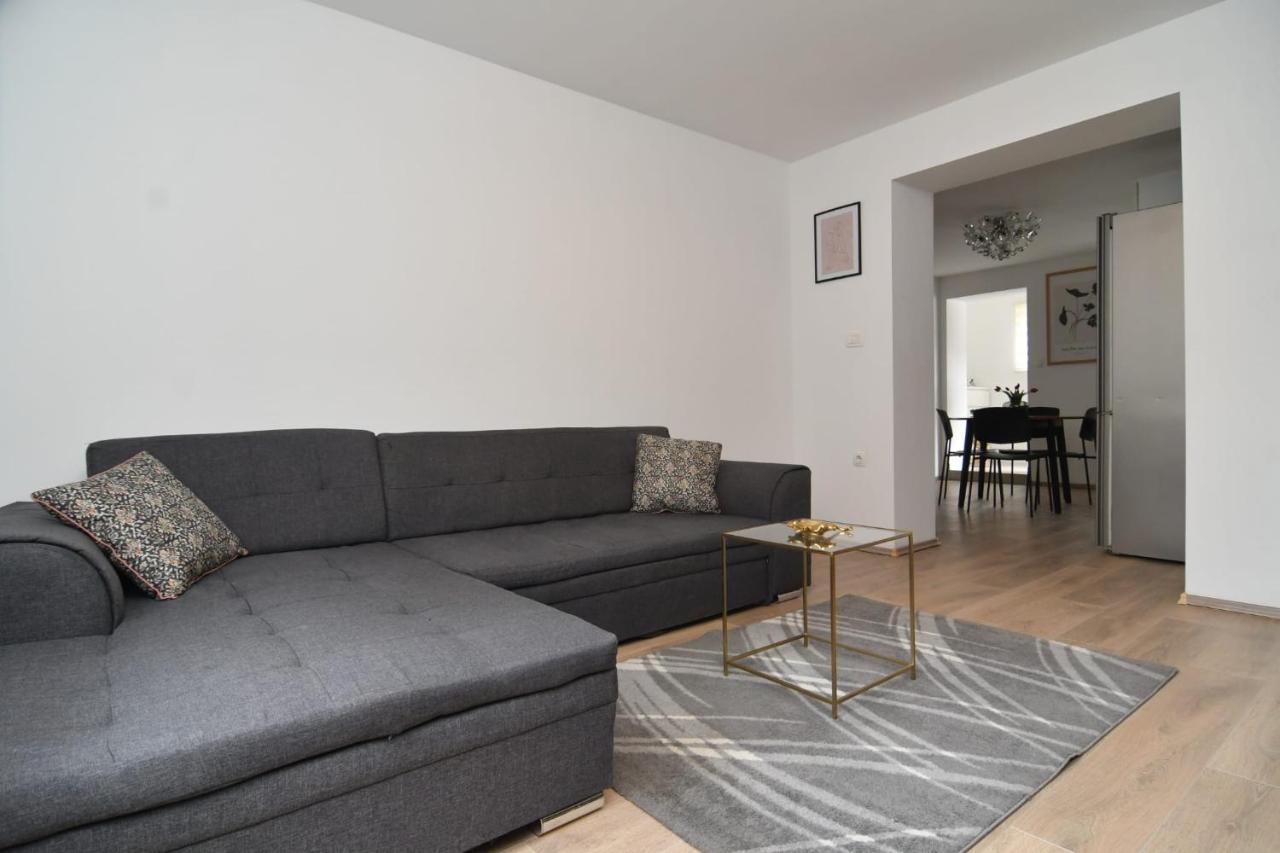 Apartman Gluic سيني المظهر الخارجي الصورة